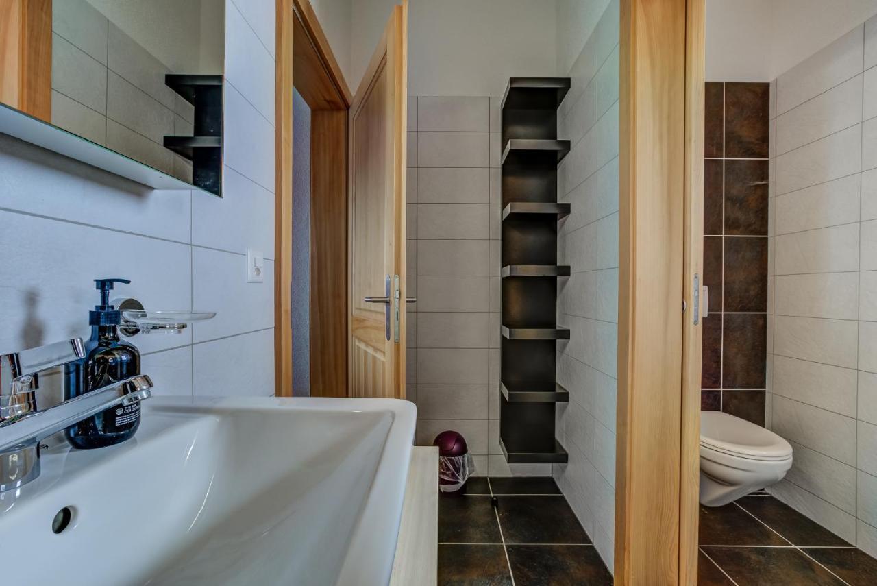 Chalet Flocon De Neige - Jacuzzi - Sauna La Tzoumaz Kültér fotó