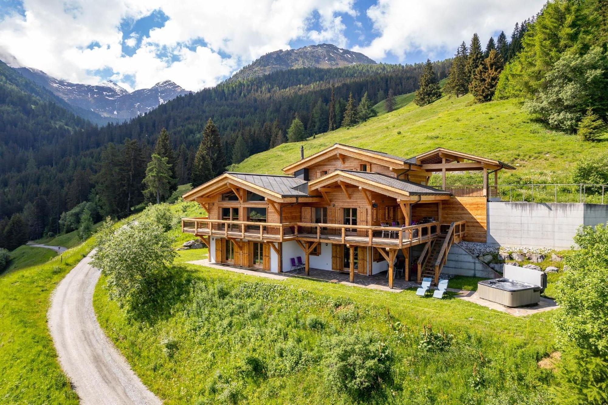 Chalet Flocon De Neige - Jacuzzi - Sauna La Tzoumaz Kültér fotó